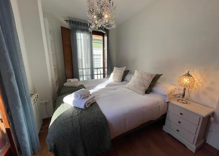 Oktheway Orzan Street * A Coruna